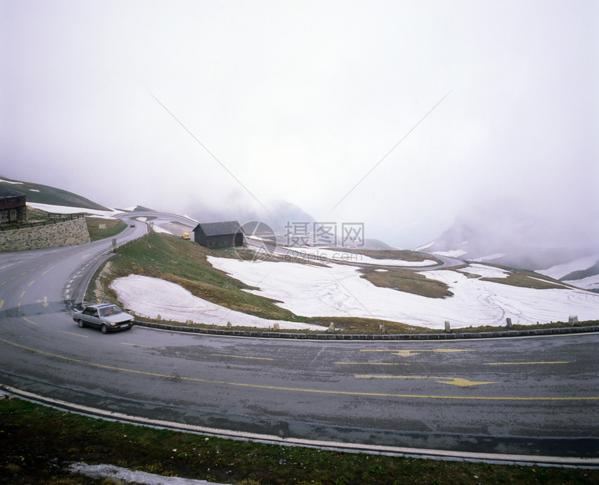 阿尔卑山路山脉高山运输风暴交通图片