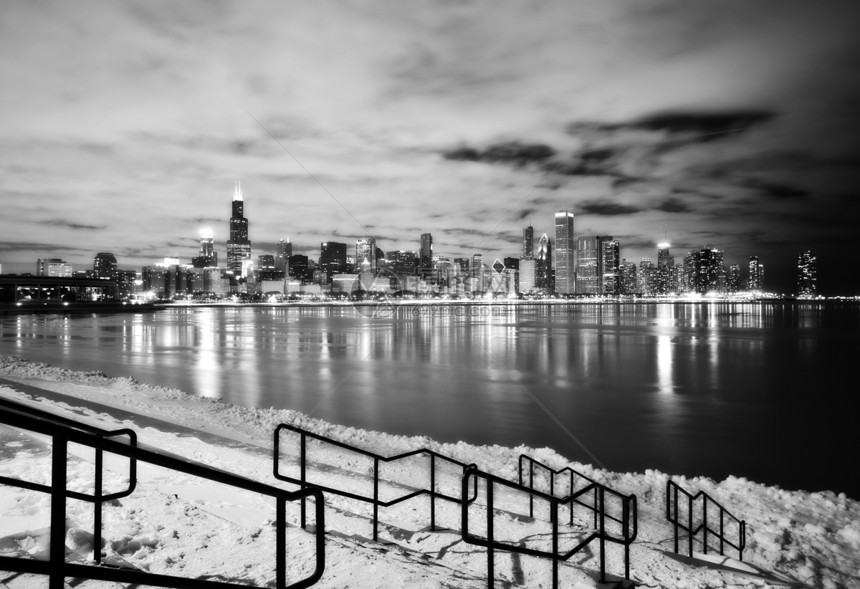 芝加哥市下城市夜摄影旅游景观地标建筑市中心商业摩天大楼都市街道办公室图片