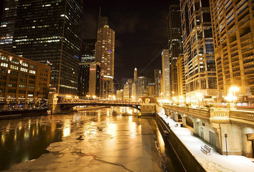 芝加哥市下城市夜摄影办公室建筑旅行天际市中心街道反射城市旅游地标图片