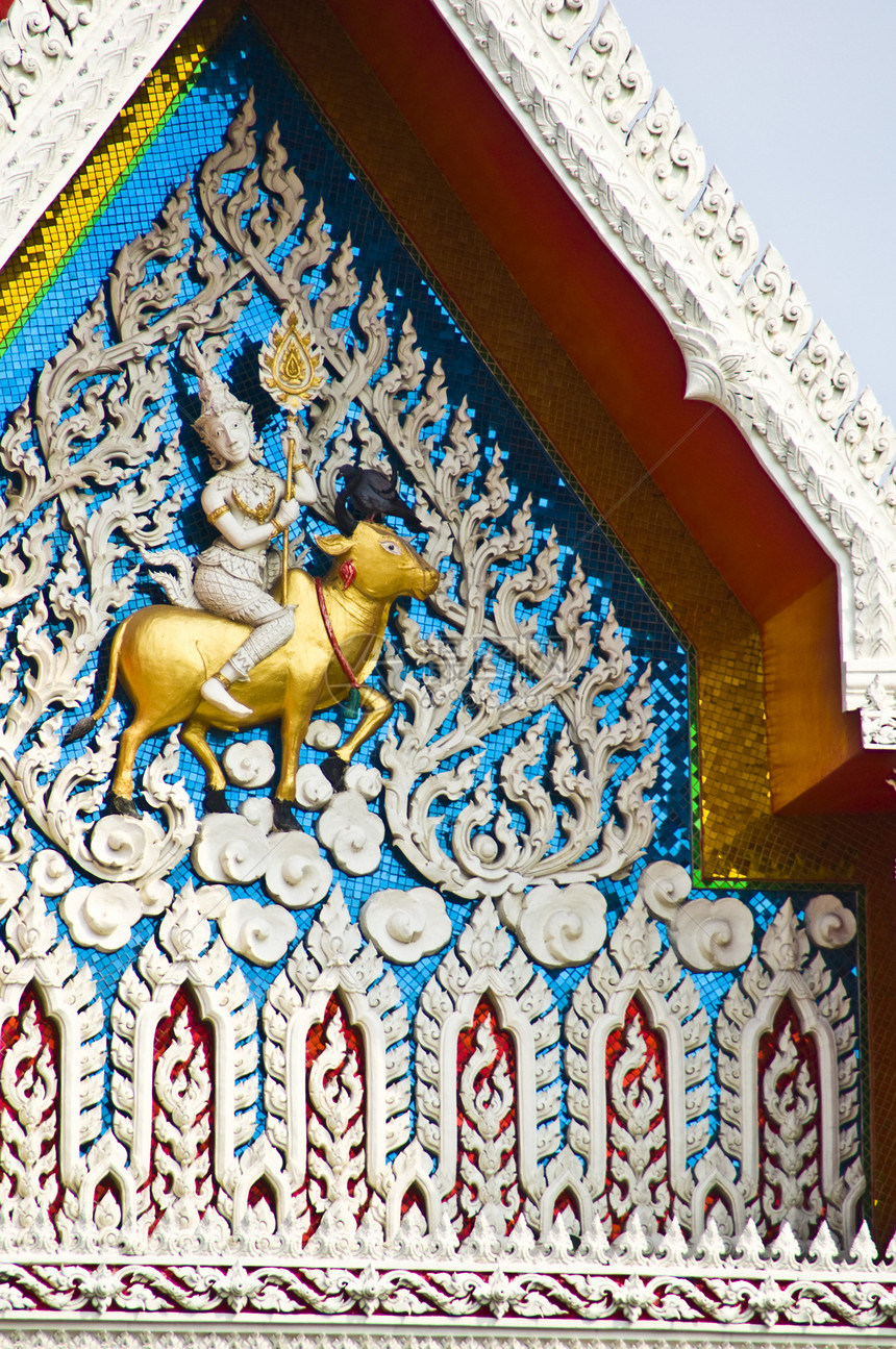 美丽的金色传统热带旅行吸引力地标文化金子寺庙雕像历史图片