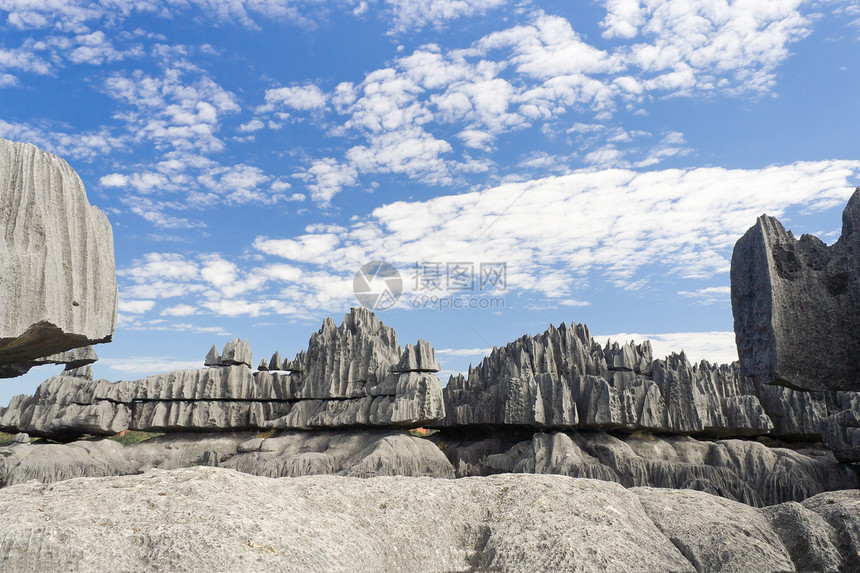 丁吉德贝马拉哈岩石悬崖热带高度情调影响异国旅游石灰石侵蚀图片