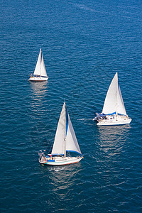 双体帆船航海的假期高清图片