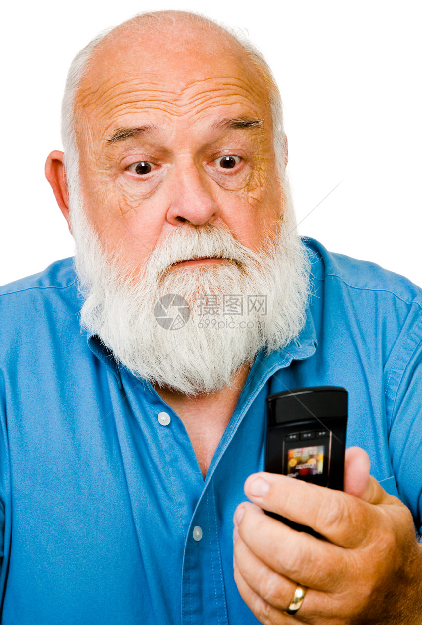 特写一个男人的短信阅读侵略技术退休衬衫机动性电讯电话秃顶蓝色图片