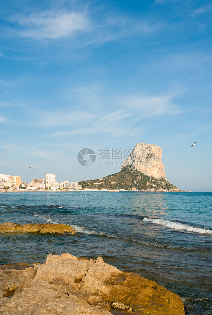 Calpe 算数阳光岩石海岸建筑物海滩海洋旅游晴天地标图片