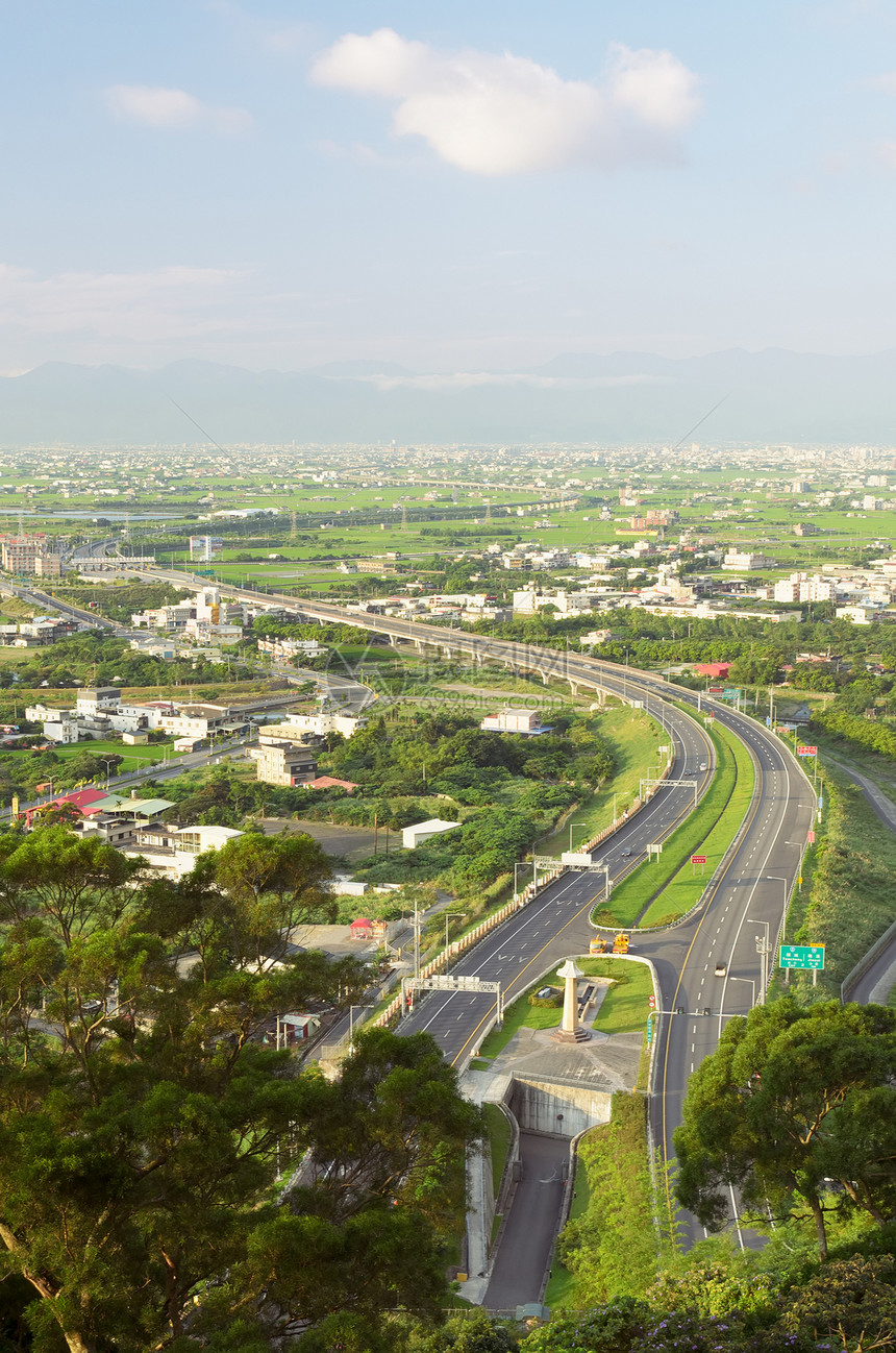 公路高速公路建筑建筑学场景车辆地标景观天空曲线城市运输图片