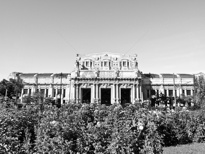 斯达松中央中心 米兰运输车站过境建筑学白色铁路火车黑色民众曲目图片