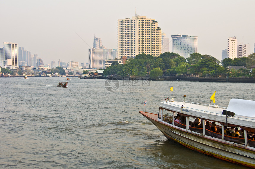 曼谷及其河流异国建筑物热带情调运河城市运输旅行文化景观图片