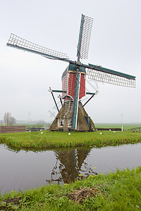 荷兰附近的风车运河旅行位置外观建筑学世界高清图片