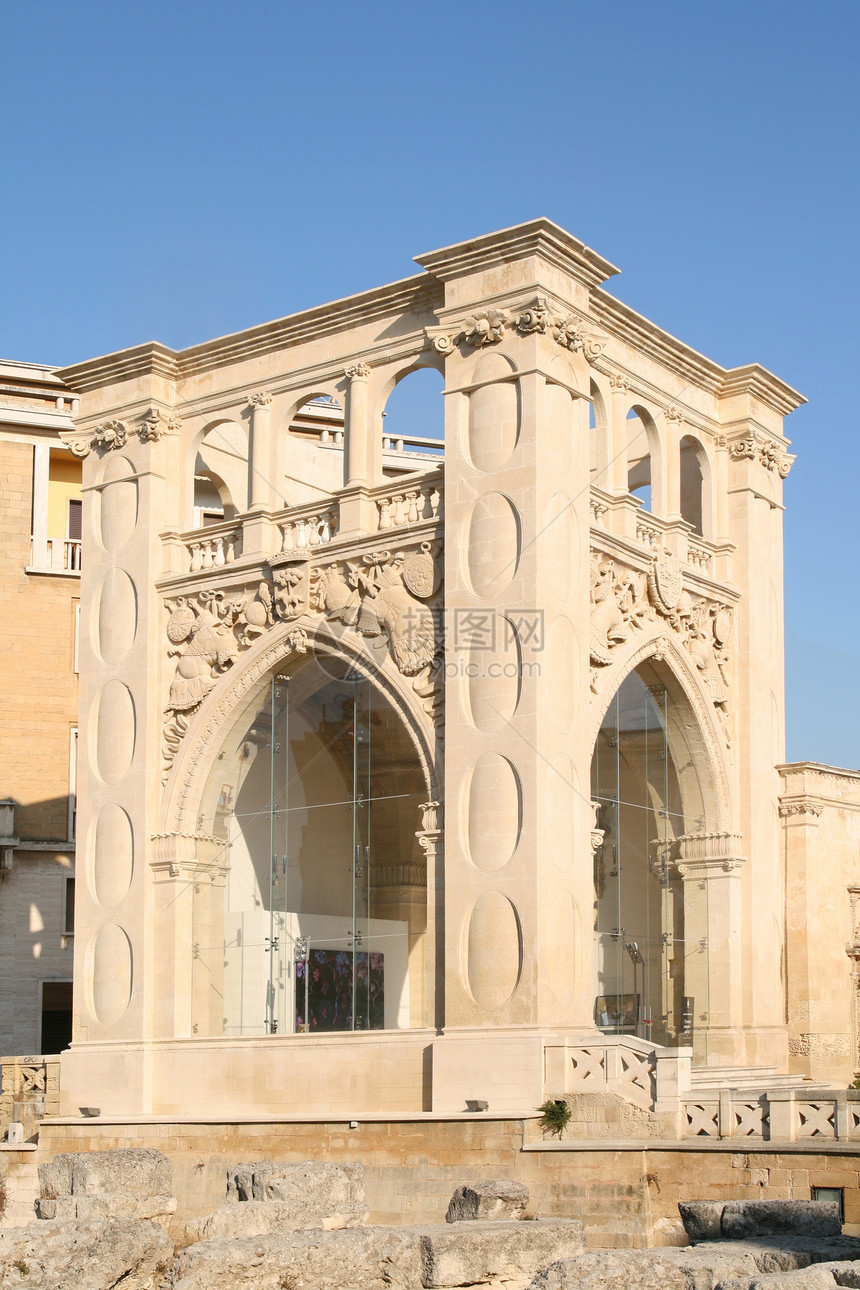 意大利阿普利亚莱克西的“Sedile”宫殿图片