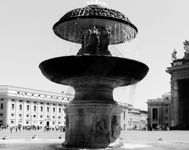 不喷泉纪念碑黑色白色背景图片