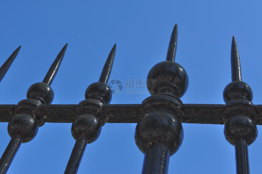 围栏栅栏材料工业工具灰色天空金属图片