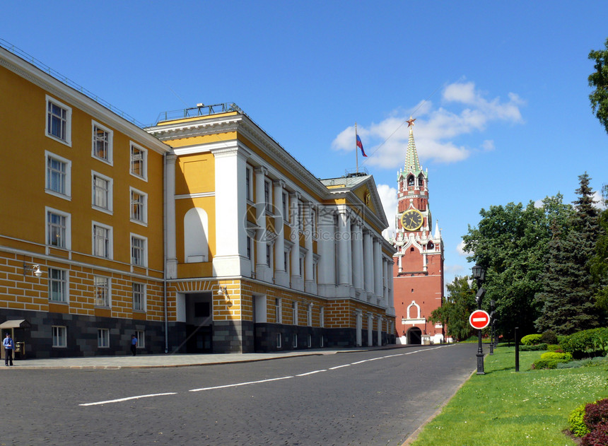 莫斯科克里姆林宫行政大楼首都天空正方形博物馆历史国家城市地标蓝色红色图片