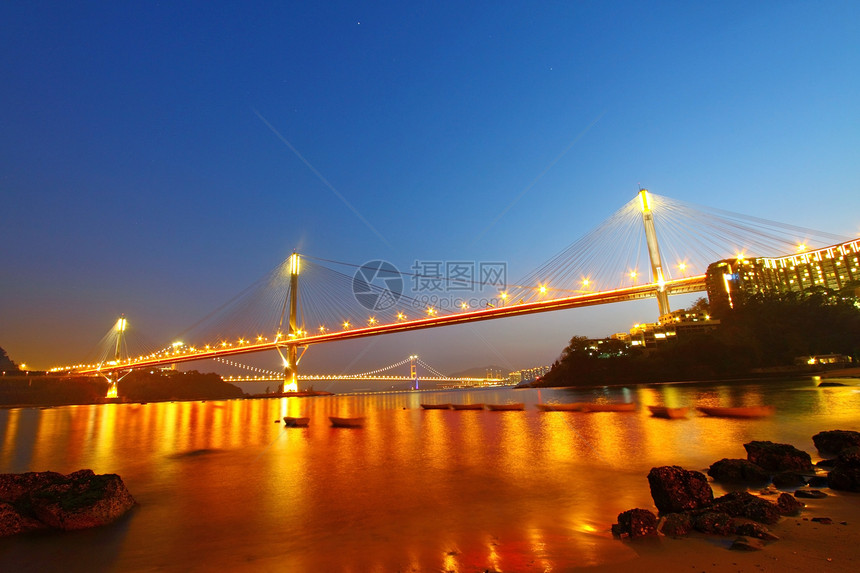钟九桥 晚上在香港金融天空连接器地标海岸建筑运输游客电缆天际图片
