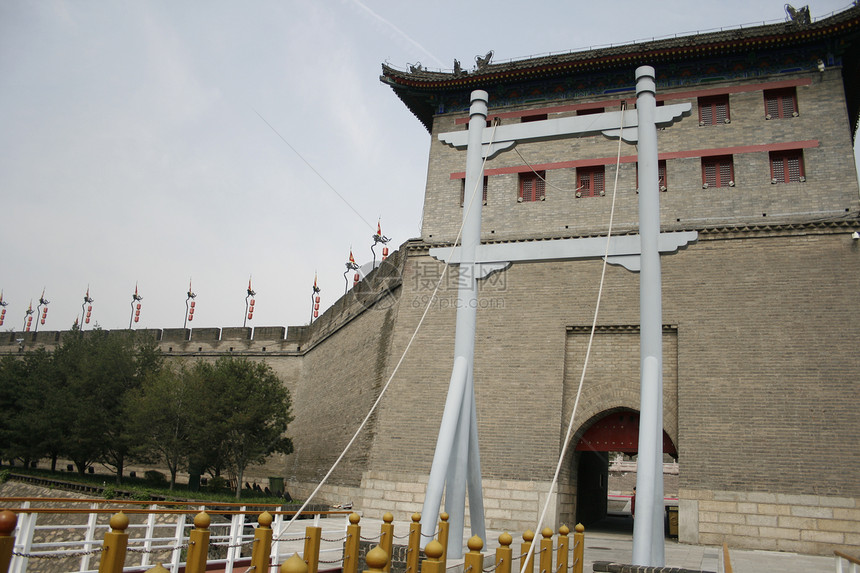 西安市中心 Trawbridge 和大城历史旅游市中心风化护城河狮子建筑风格石头旅行旗帜图片