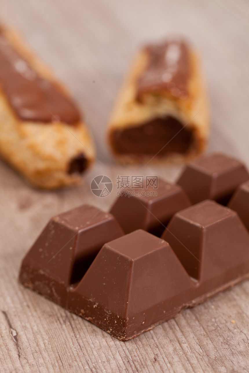 巧克力糕饼巧克力可可食物甜点糕点美食蛋糕奶油糖果图片