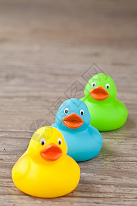 橡胶鸭乐趣小鸭子浴室鸭子塑料橡皮玩具背景图片