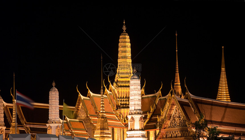 曼谷晚上文化宗教建筑寺庙地标翡翠建筑学旅游城市黑色图片