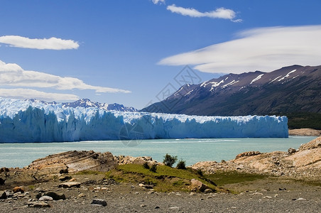 佩里托莫雷诺冰川国家旅行雪崩生态天空融化岩石蓝色冰山顶峰国家的高清图片素材