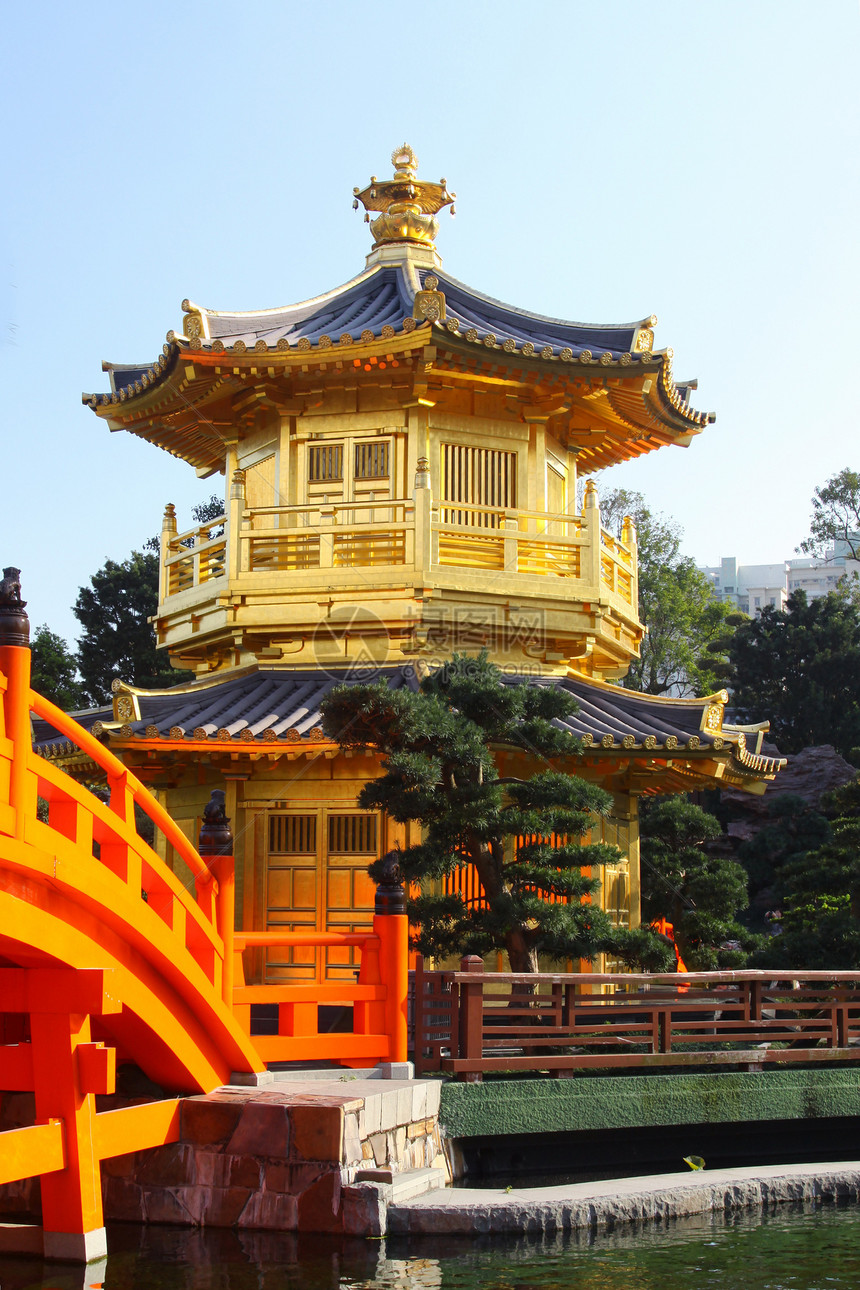 南里安花园的绝对完美之馆花园橙子晴天游客蓝色寺庙历史性建筑历史旅行图片