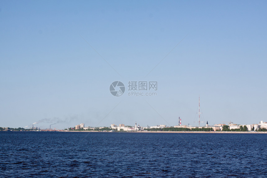 江河海岸工业天空建筑海浪地标蓝色白色晴天城市图片