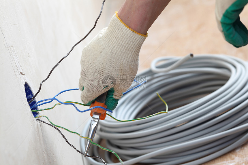 工人放电线力量修理工维修接线活力服务技术员房子绝缘技术图片