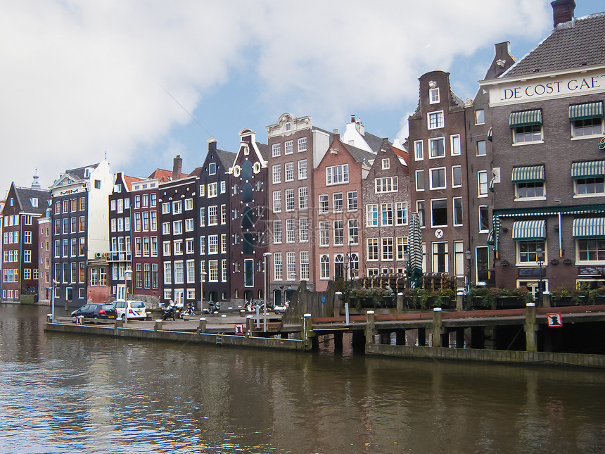 阿姆斯特丹运河房屋运河码头住宅建筑游客房子运输旅游城市街道图片