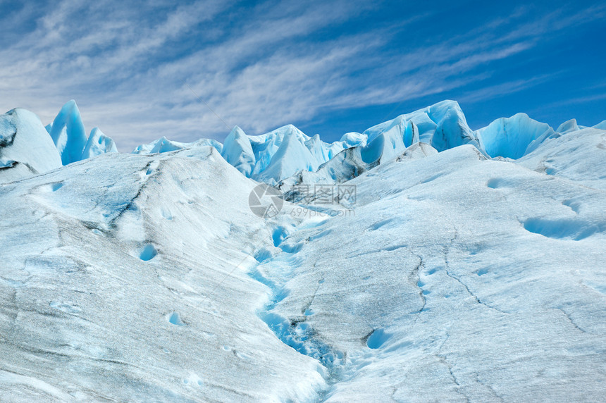 佩里托莫雷诺冰川 阿根廷帕塔哥尼亚旅行冰山场景海洋生态顶峰天空冰景闲暇假期图片