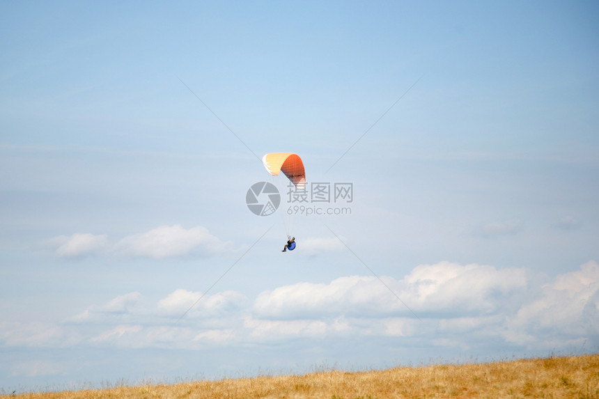 滑滑动乐趣自由蓝色运动员降落伞风险勇气车辆天空图片