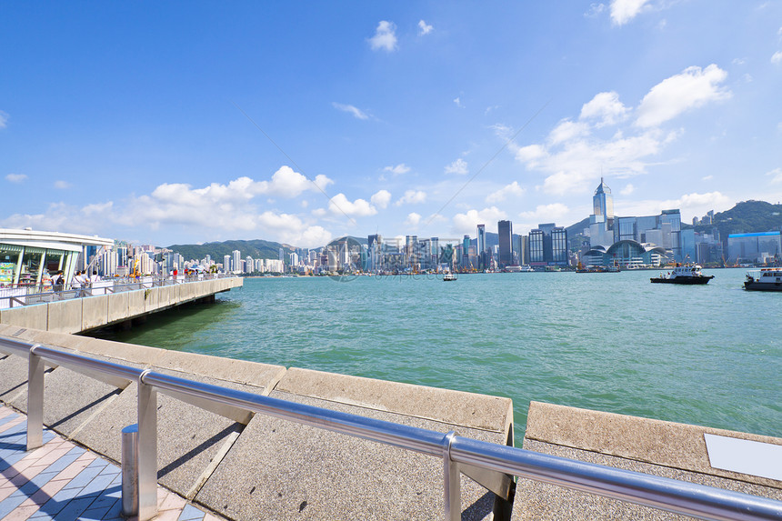 香港沿海滨的天线图片