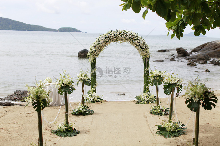 美丽的海滩婚礼设置风景旅游庆典旅行场景展示仪式兰花宗教新娘图片