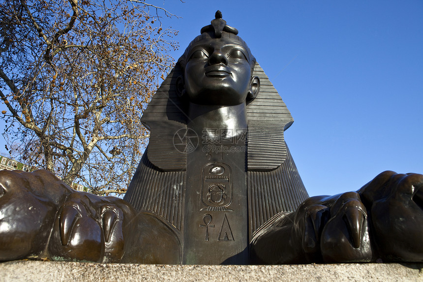 伦敦银行的Sphinx旅游观光城市历史地标旅行景点图片