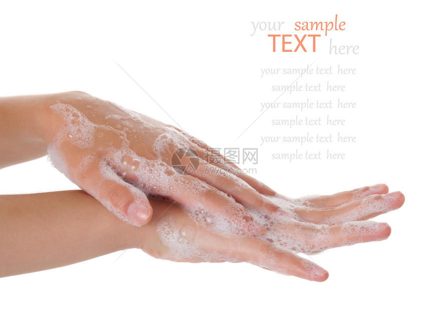白背景与外界隔绝的青少年洗手清洁剂女孩化妆品手指卫生手臂液体产品洗发水清洁工图片