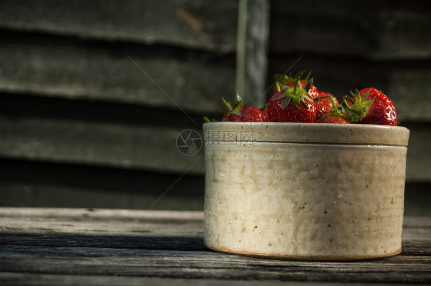 草莓土器图片