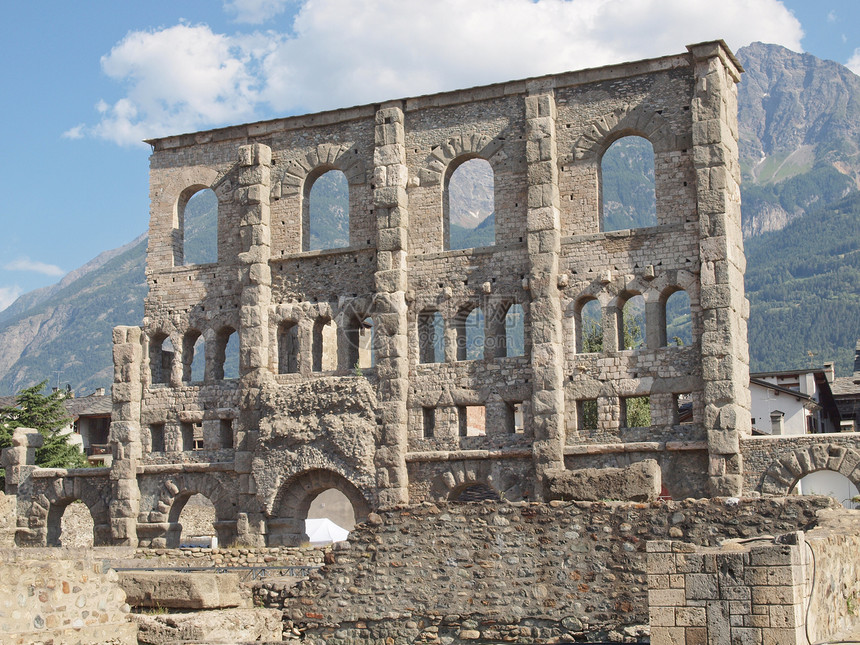 罗马戏剧Aosta联盟剧院考古学山脉艺术山谷建筑学地标废墟纪念碑图片