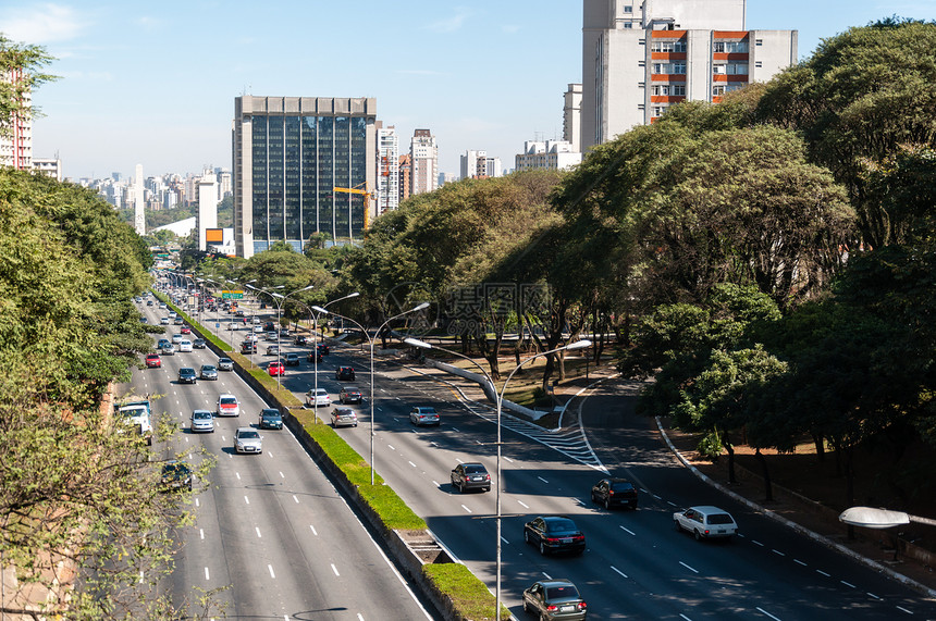 城市Saopaulo的交通渠道街道建造摩天大楼建筑学运动旅游速度天空景观大街图片