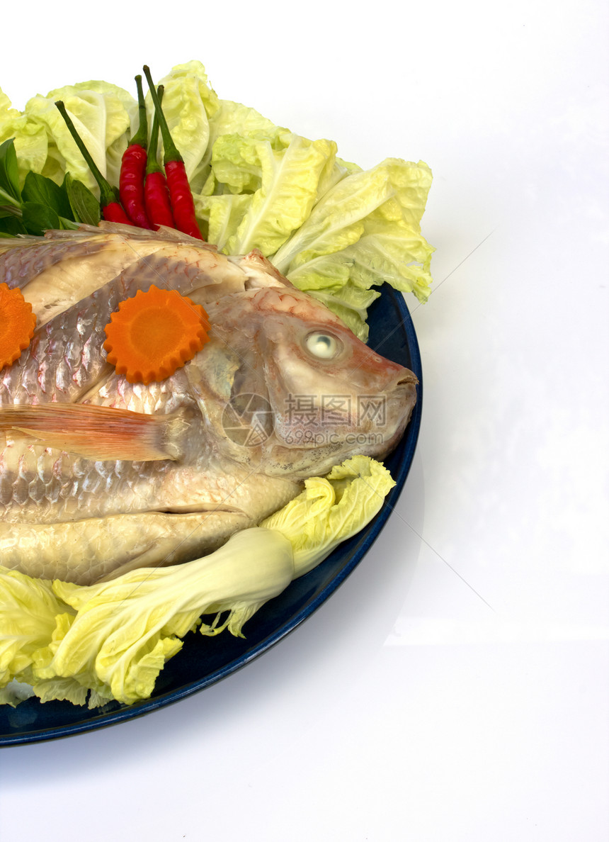 蒸蒸的蒂拉皮亚鱼加蔬菜烹饪胡椒美食饮食营养食谱香料柠檬水果海鲜图片