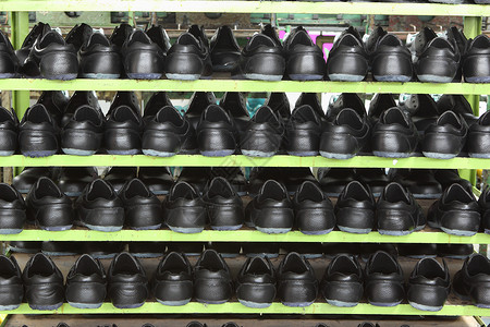 安全鞋厂锻炼修理假期工艺服务夫妻零售建筑男人作品皮革高清图片素材