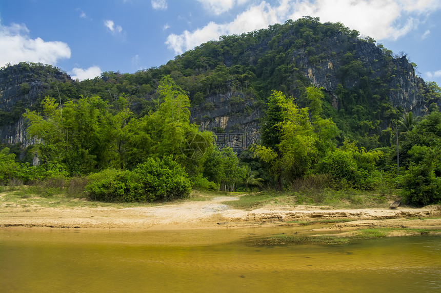 唐山洞附近的河流 老挝图片