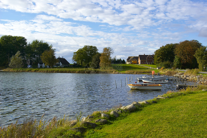 典型渔民丹麦Funen村海滩农业房子码头渔夫港口钓鱼村庄半岛海洋图片
