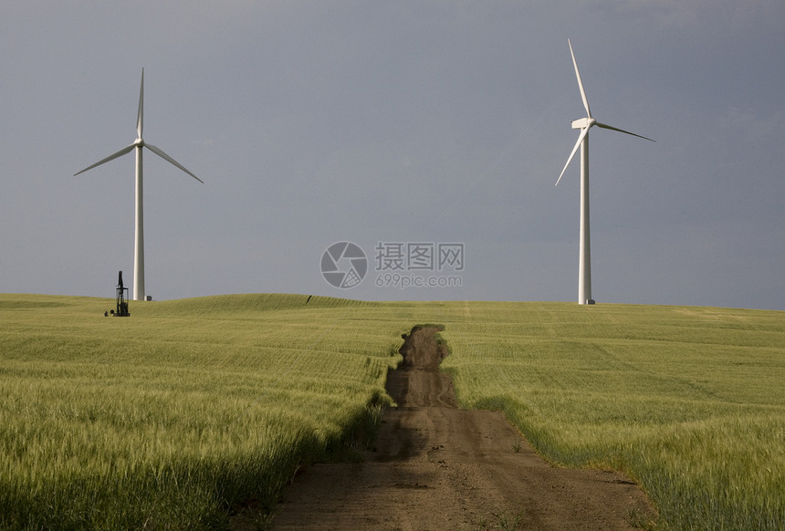 萨斯喀彻温场景荒野雷雨戏剧性天气天空危险风景图片