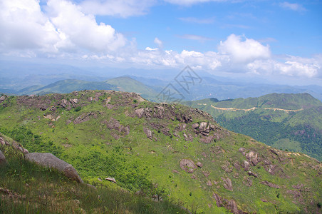 岛南中华山的日落安全天空阳光草原杂草海岸线海洋奶海爬坡半岛背景图片