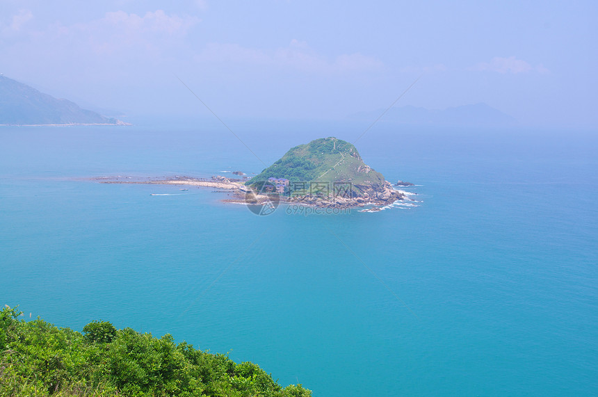 南中国海 海洋的美丽的勺子漂浮海岸线爬坡岩石草地火山树叶半岛蓝色土地杂草图片