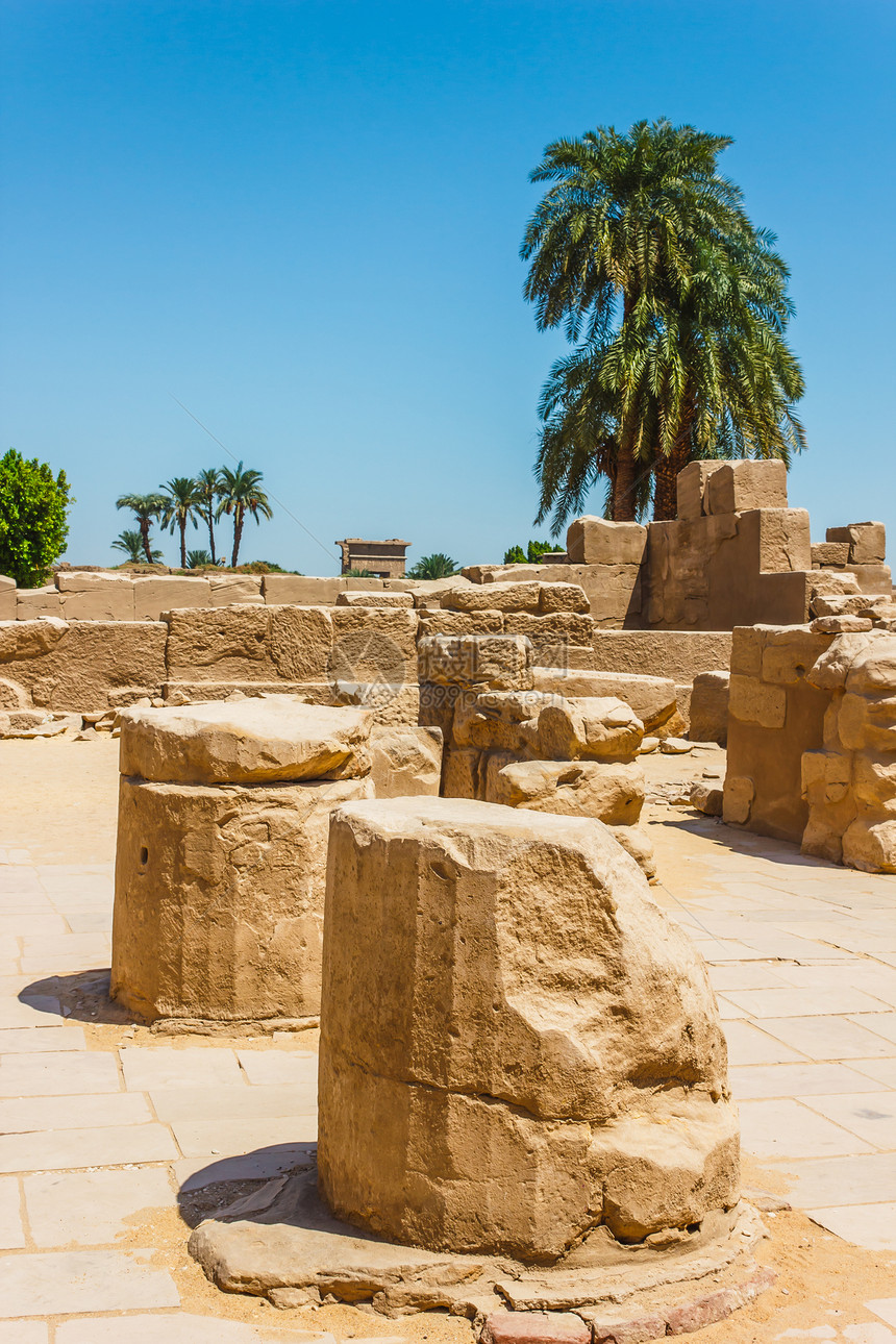 埃及卡纳克寺庙古老废墟上帝石头古物古董雕像艺术文字纪念馆文化建筑学图片