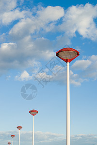 现代街道灯邮政团体灯笼天空背景图片