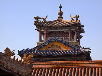中国北京 紫禁城宫龙殿堂 首贡地标历史建筑纪念碑文化蓝色背景图片