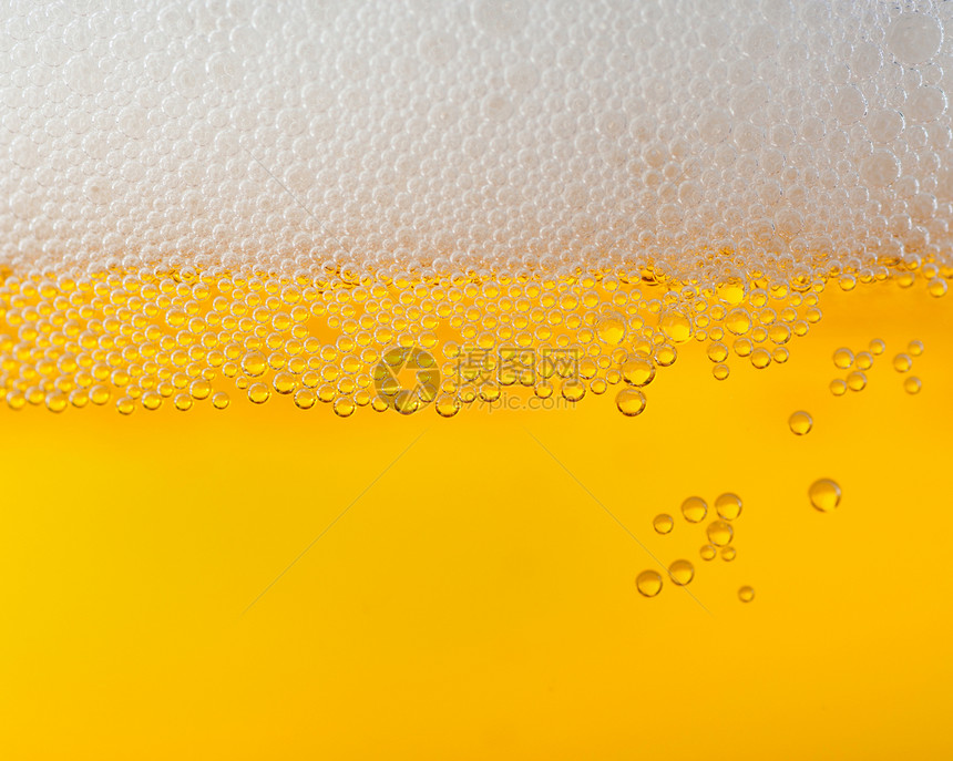 轻啤酒背景蒸汽泡沫啤酒厂液体酒吧酿造金子口渴宏观瓶子图片