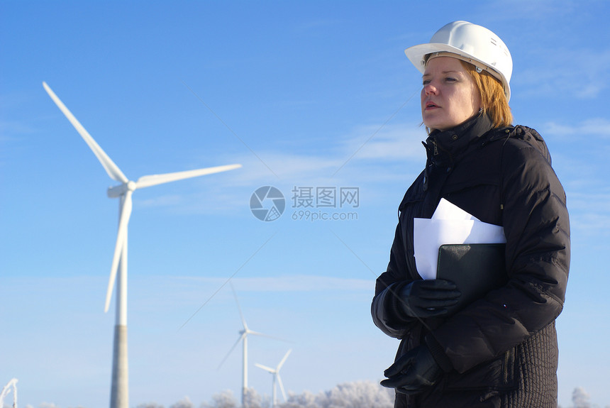 配备风力涡轮机的工程师乙烯资源厂房涡轮插图植物生产管子管道工厂图片