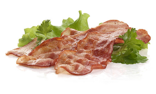 炒培根小吃食物猪肉肉制品盘子绿色香菜熏肉油炸背景图片