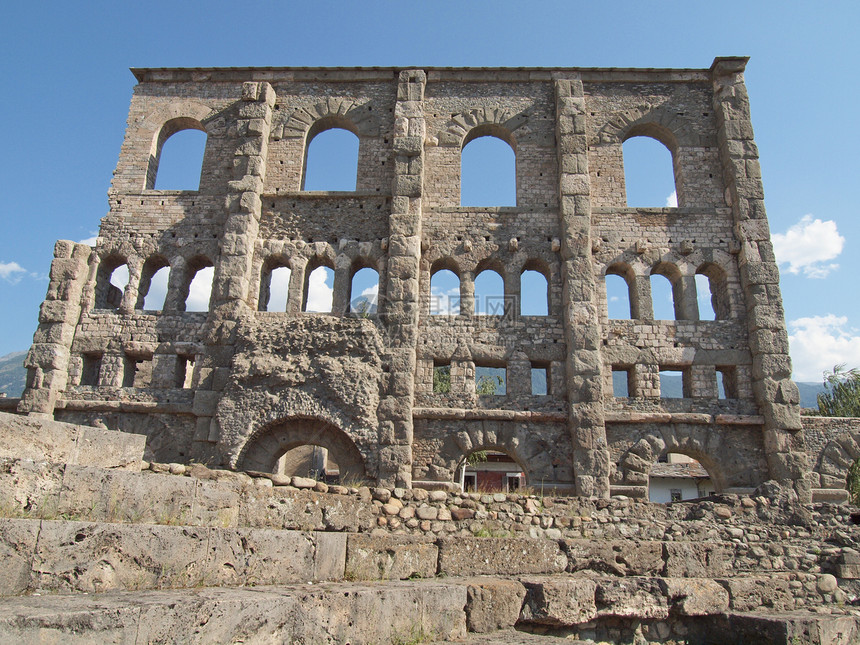 罗马戏剧Aosta地标山谷艺术考古学废墟联盟山脉建筑学剧院纪念碑图片