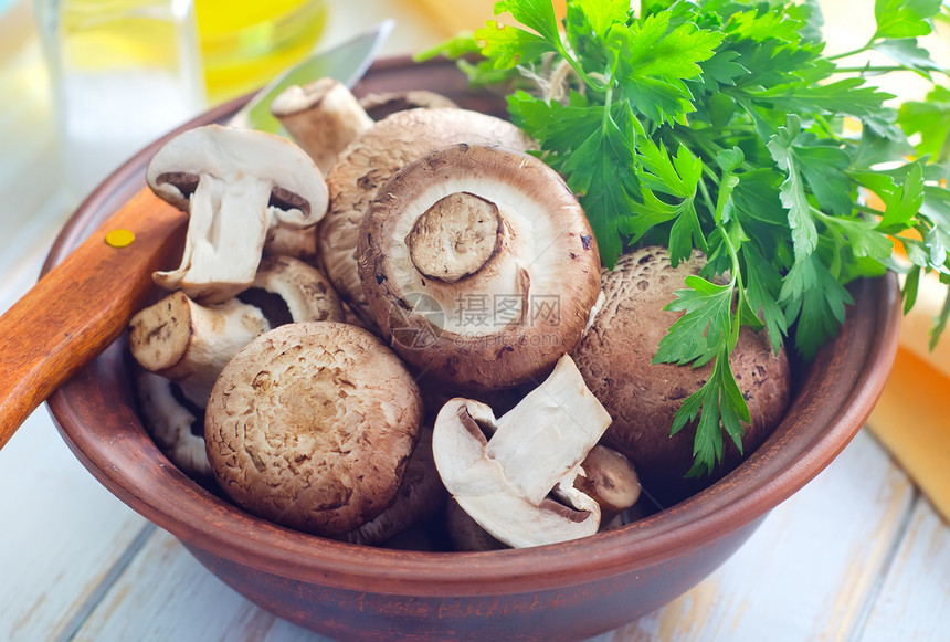 蘑菇厨房木头肉汁餐厅按钮营养蔬菜烹饪菌类美食图片